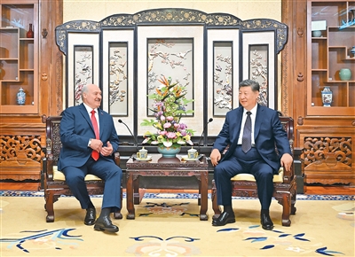 【人民日报】习近平会见白俄罗斯总统卢卡申科